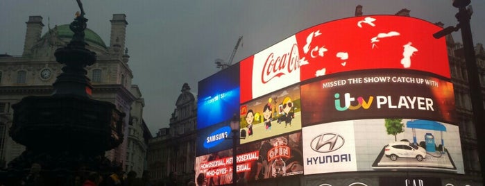 Piccadilly Circus is one of London to see.