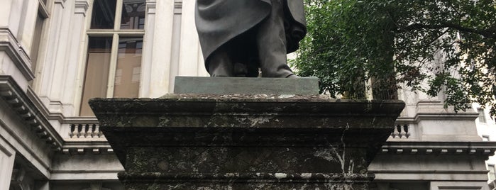 Josiah Quincy Statue is one of Locais curtidos por Heath.