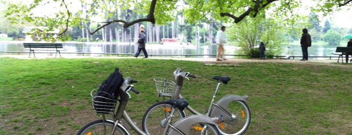Bois de Boulogne is one of Paris.