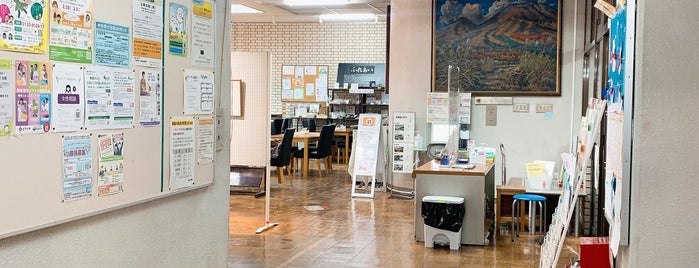 西東京市柳沢図書館 is one of 無線LANのある都内図書館.