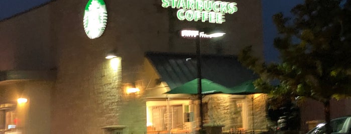 Starbucks is one of David : понравившиеся места.