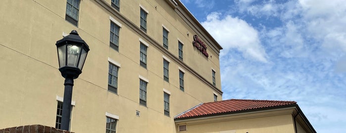 Hampton Inn & Suites is one of Savannah.