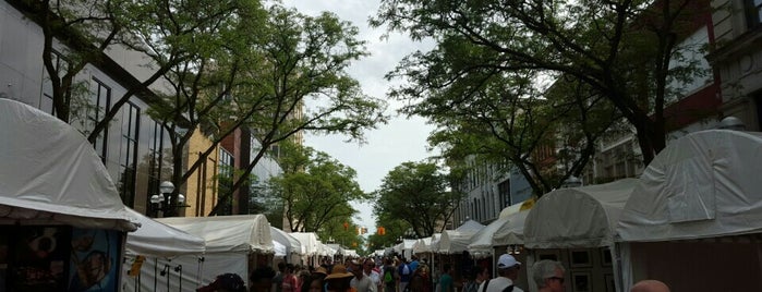 The Original Ann Arbor Street Art Fair is one of Lugares favoritos de Ryan.