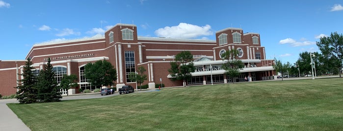 UND Bookstore is one of Greater Grand Must Visit.