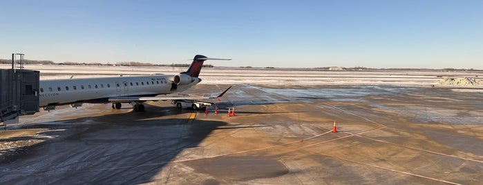 Grand Forks International Airport (GFK) is one of US Airports.