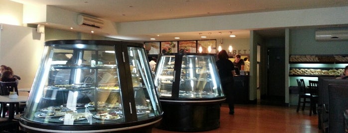 Amaretto Bakery Café is one of Tempat yang Disukai Caro.