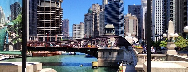 Paseo Fluvial de Chicago is one of Hello, Chicago.