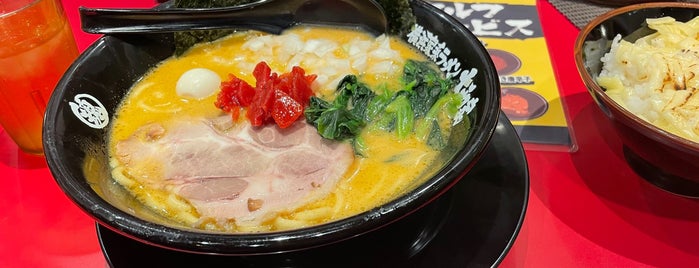 横浜家系ラーメン 大和家 万願寺店 is one of Orte, die Sigeki gefallen.