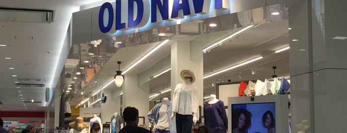 OLD NAVY イオンモール福岡 is one of ｼｮｯﾋﾟﾝｸﾞ.
