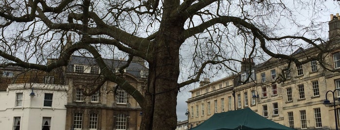 Kingsmead Square is one of London.