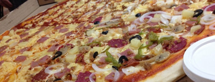 Jugno's Monster Pizza is one of Foooooood 🍴.
