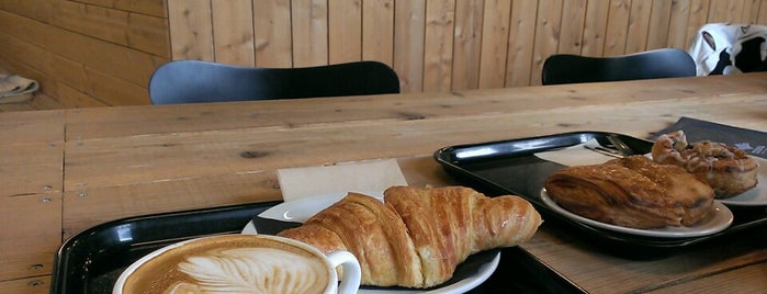 ZEBRA Coffee & Croissant is one of 相模原ローカル / Sagamihara local.