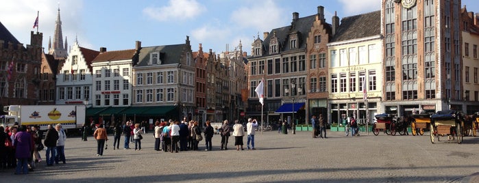 Markt is one of Bruegge.