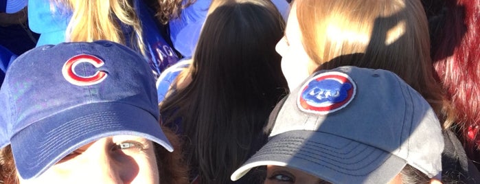 2016 Chicago Cubs Victory Parade and Rally is one of Lugares favoritos de Emily.