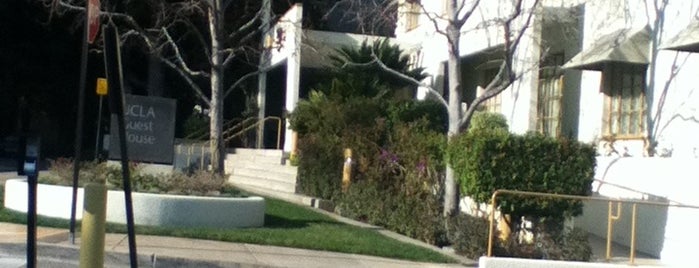 UCLA Guest House is one of Roger'in Beğendiği Mekanlar.