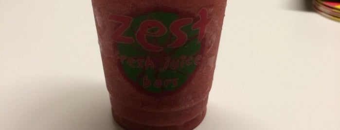 Zest Fresh Juice Bar is one of Lieux sauvegardés par Elke.