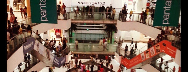 South City Mall is one of Tempat yang Disukai Vasundhara.