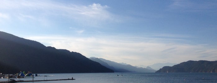 Harrison Hot Springs is one of Vancouver Places.
