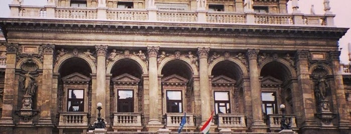 Ungarische Staatsoper is one of Матрёшки в Будапеште.