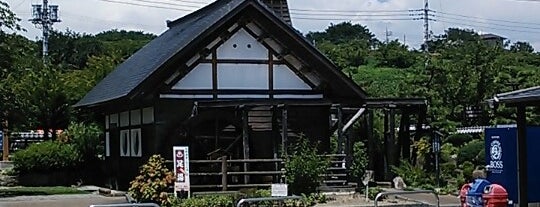 Michi-no-Eki Komochi is one of 道の駅.