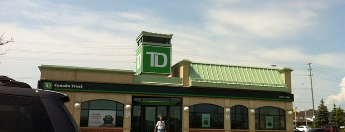 TD Canada Trust is one of Stef'in Beğendiği Mekanlar.