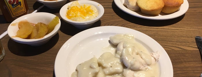 Cracker Barrel Old Country Store is one of Must-visit Food in Las Vegas.