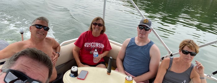 Apple Canyon Lake is one of Places to go.