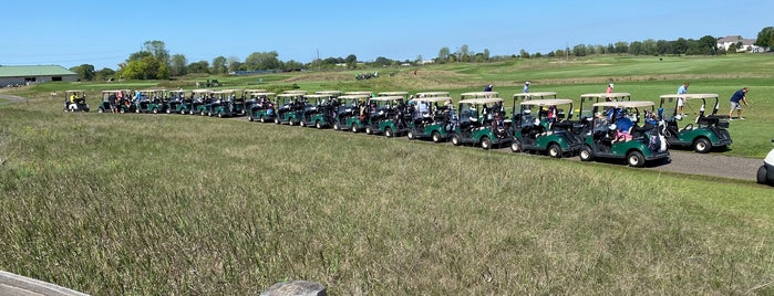 Links at Northfork Golf Course is one of Tempat yang Disukai Harry.