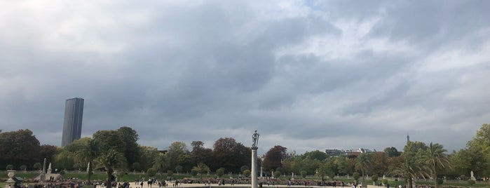 Grand Bassin du Jardin du Luxembourg is one of Paris Ctrl..