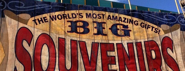 Big Top Souvenirs is one of สถานที่ที่ Lindsaye ถูกใจ.