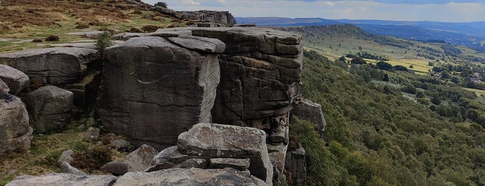 Curbar Edge is one of Yorkshire sightseeing and trips.