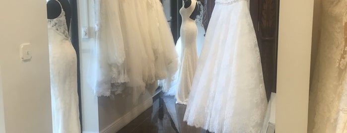 Coral Gables Bridals is one of Orte, die Susana gefallen.