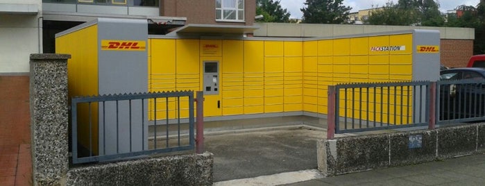 Packstation 140 is one of DHL Packstationen.