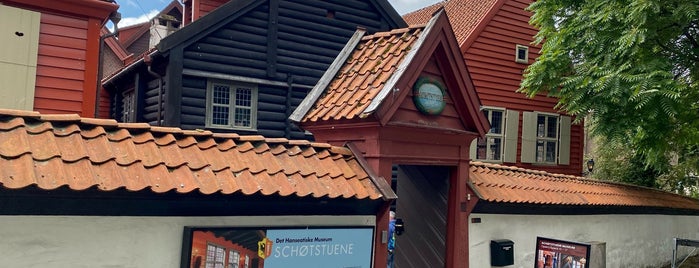 Schøtstuene is one of Берген.