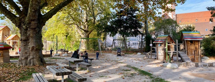Spielplatz am alten Friedhof is one of Karlsruhe Best: For kids.