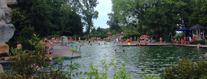 Naturbad Hainholz is one of Lieux qui ont plu à Bahman.