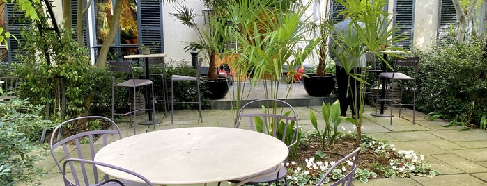 Hôtel Regent's Garden is one of Bar/Café terrasse.