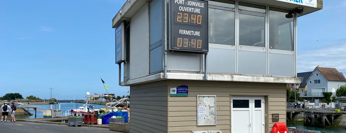 Port de Courseulles-sur-Mer is one of NTC merged.