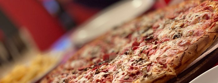 Pizza Villa is one of Veni Vidi Vici İzmir 4.