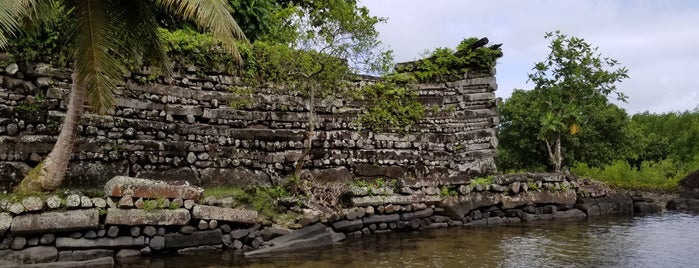 Nan Madol　 is one of Pohnpei.