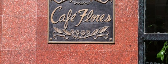 Café Flores is one of Tempat yang Disukai Arturo.