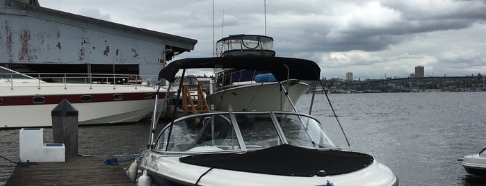 Seattle Boat Share is one of Tempat yang Disukai Jim.