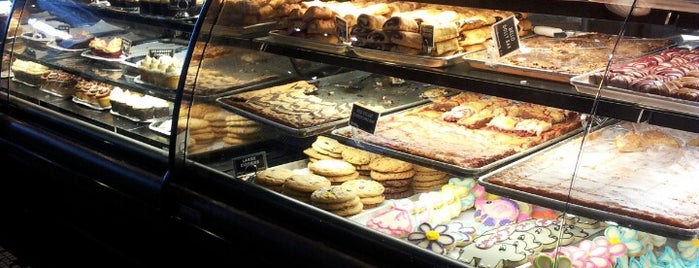 Edgar's Bakery is one of Tempat yang Disukai Waleed 🇸🇦.