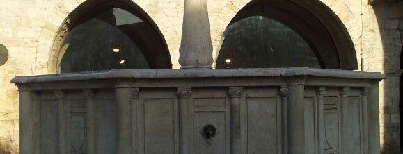 Piazza Silvestri is one of Vito'nun Beğendiği Mekanlar.