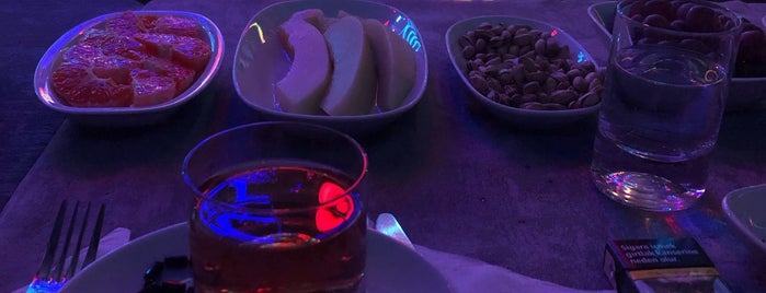Başkent Night Club is one of สถานที่ที่ qbi✔ ถูกใจ.