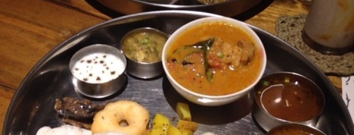南インド料理 葉菜 is one of Curry.
