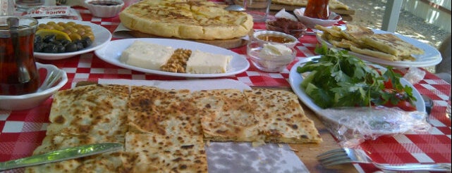 Bahçe Arası Gözleme & Kahvaltı is one of Erdemさんのお気に入りスポット.