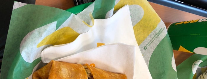 Subway is one of Places for weekday lunch.