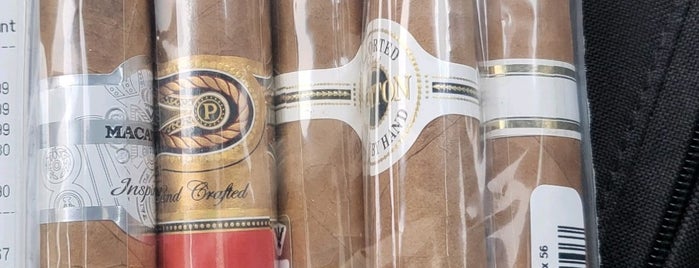 Cigar Realm is one of ABRACADABRA.