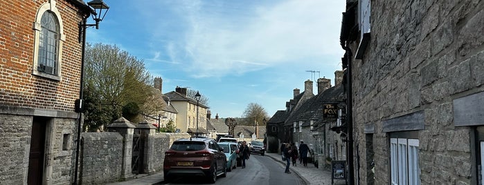 Corfe Castle Village is one of England.